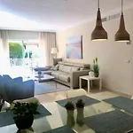 Apartman Modern Next To Pool Marbella