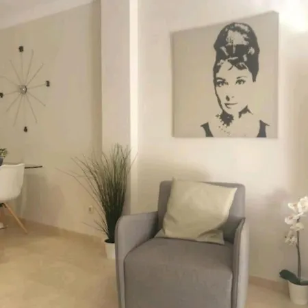 Modern Next To Pool Marbella