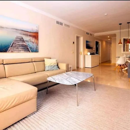 Apartman Modern Next To Pool Marbella